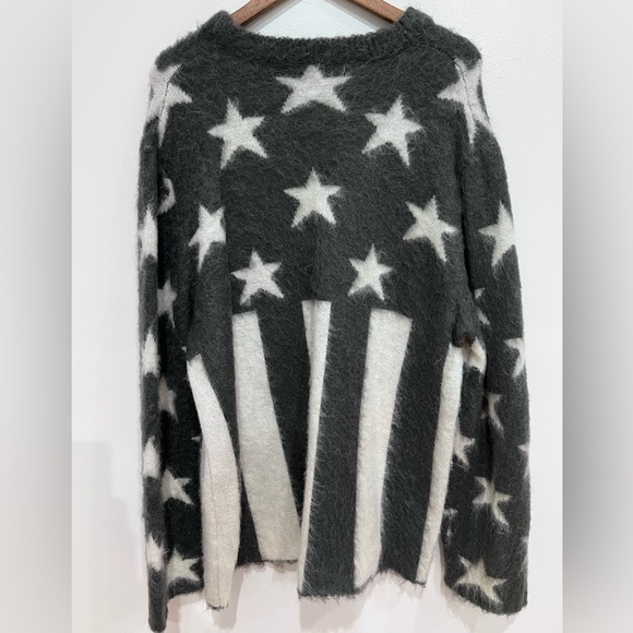 LOUIS VUITTON Men’s USA Flag Gray White Jacquard Mohair Crewneck Sweater, L - Picture 5 of 15